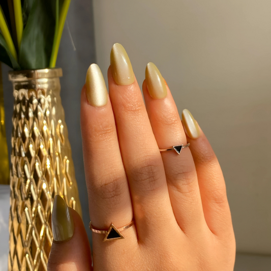 Champagne Matcha Glaze – Almond Chrome Press-On Nails