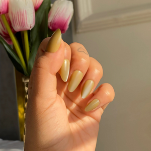 Champagne Matcha Glaze – Almond Chrome Press-On Nails